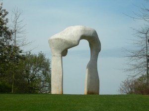 henry_moore_the_arch_rhs_wisley